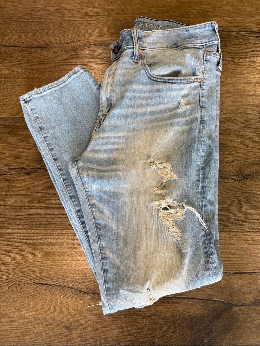 Men’s American Eagle Airflex+ Athletic Straight Light Wash Distressed 34x32